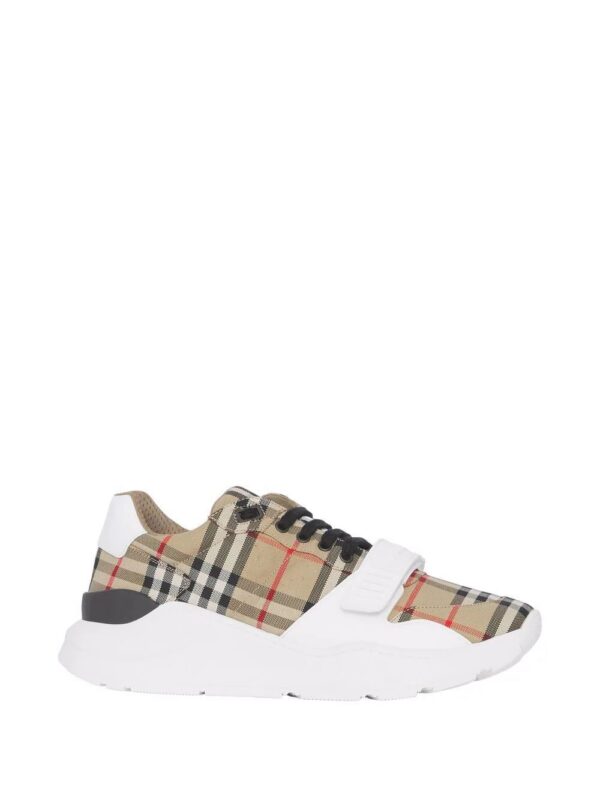 17538328_36530244_1000-1.jpg Burberry Regis low-top sneakers