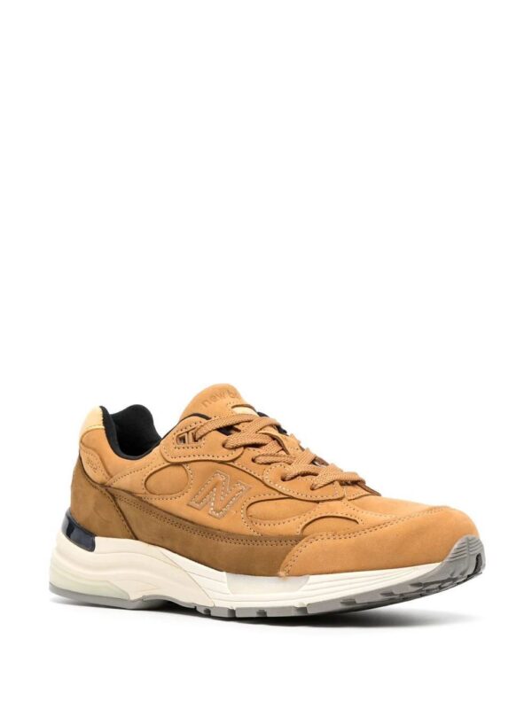 17543882_42796725_1000.jpg New Balance low-top sneakers