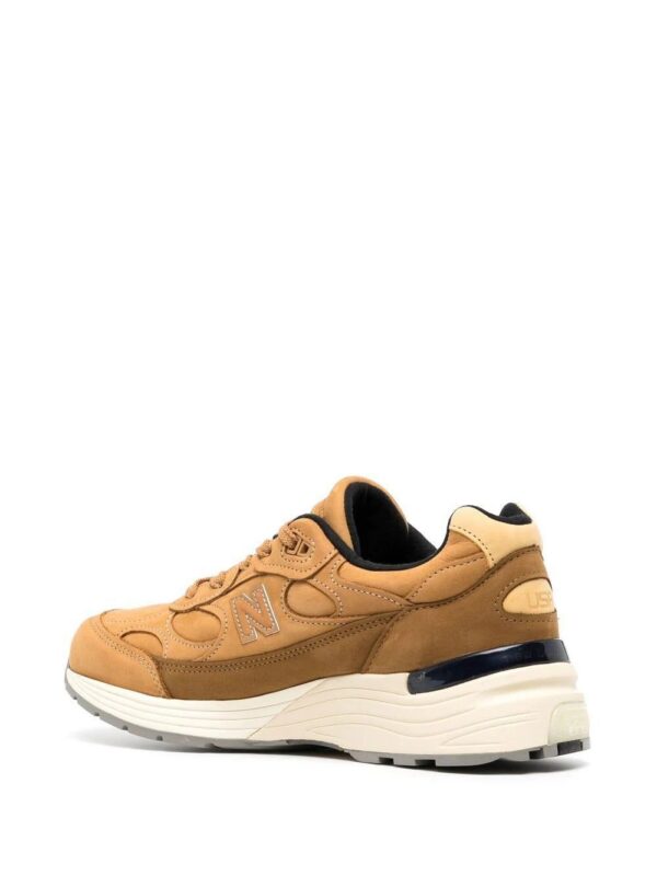 17543882_42796763_1000.jpg New Balance low-top sneakers