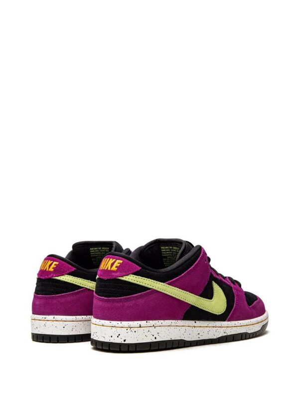 Nike  SB Dunk Low Pro sneakers