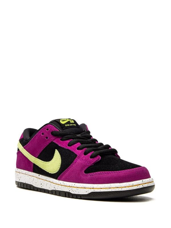 Nike  SB Dunk Low Pro sneakers