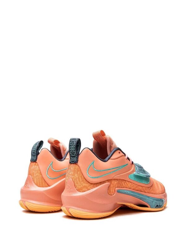Nike  Zoom Freak 3 sneakers