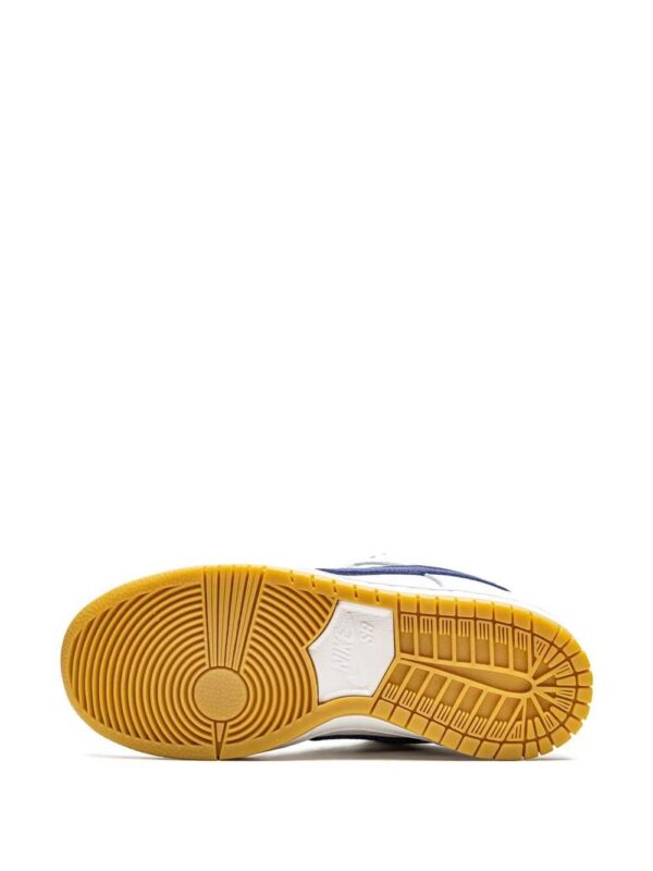 Nike  SB Dunk Low Pro Iso sneakers