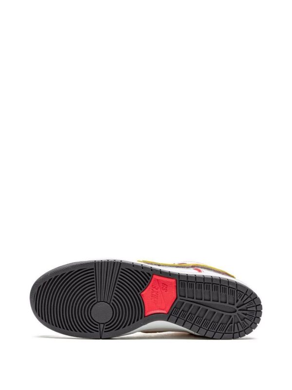 17596678_36634901_1000_30f22993-50aa-4fb2-ad60-096ce2e6c22b-1.jpg Nike x Gundam Dunk High Pro QS sneakers