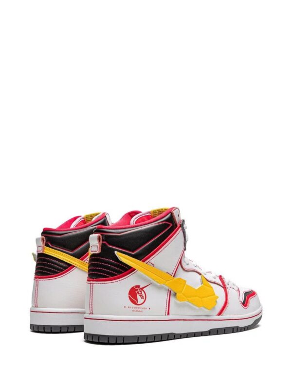 17596678_36634909_1000_2e896ee2-b798-42ba-b739-ba58aac65306-1.jpg Nike x Gundam Dunk High Pro QS sneakers