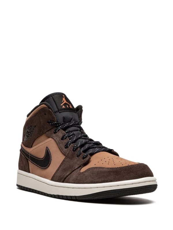 17598005_36633176_1000.jpg Jordan Air Jordan 1 Mid SE sneakers