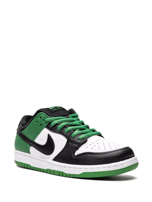 17624431_37178349_1000-1.jpg Nike Dunk Low Pro SB sneakers