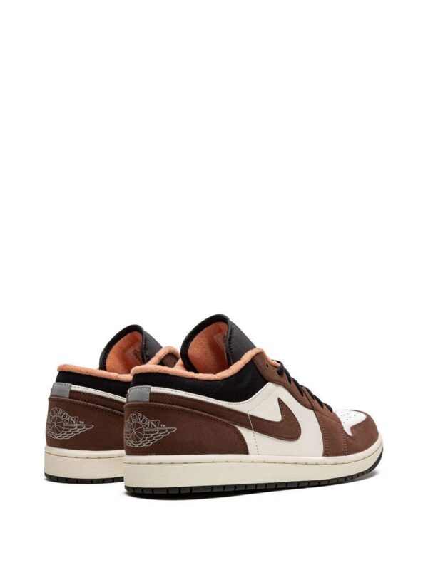 17630064_36799481_1000_2d62f4e9-62f7-4293-869f-a86713377d85-1.jpg Jordan Jordan 1 Low "Mocha Brown" sneakers