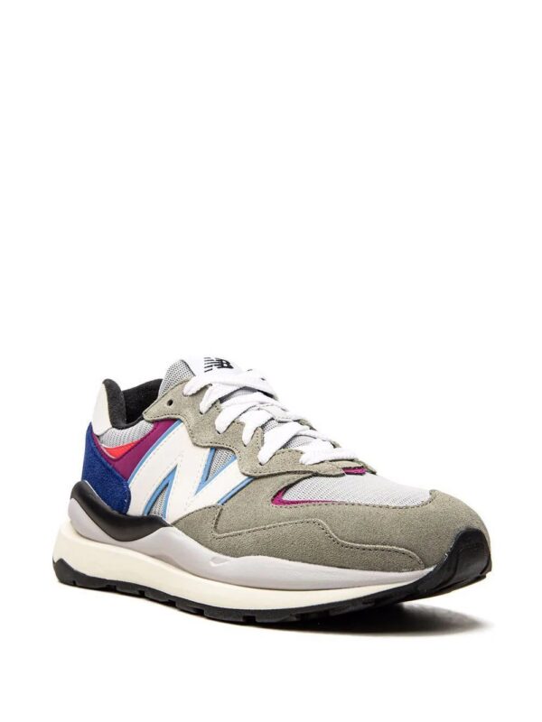 17657666_36858751_1000-1.jpg New Balance 57/40 low-top sneakers