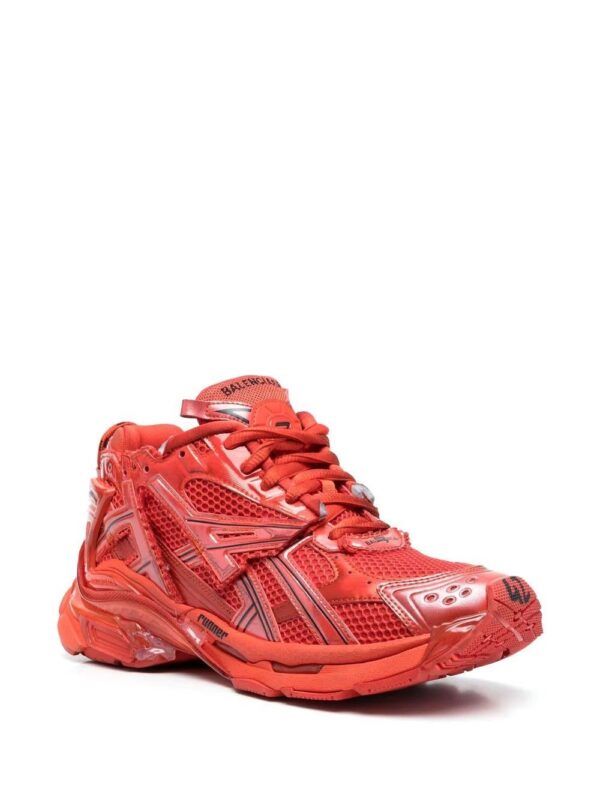 17731430_39161060_1000.jpg Balenciaga Monocolour Runner low-top sneakers