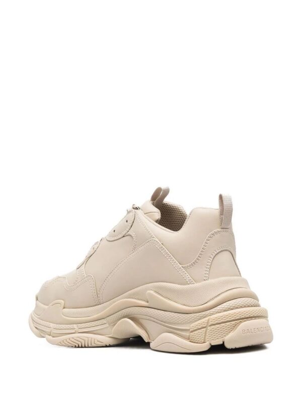 17731665_37827949_1000-1.jpg Balenciaga Triple S faux-leather sneakers
