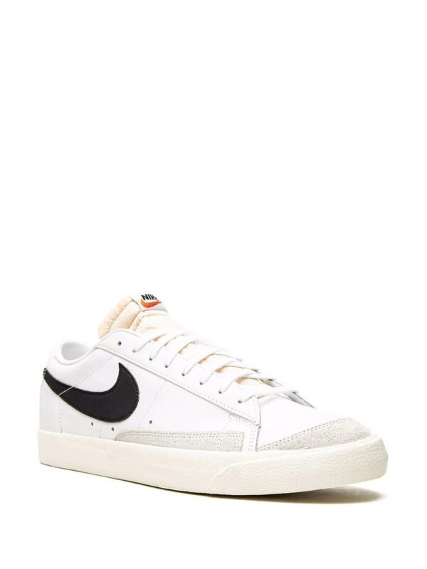17752348_37230880_1000.jpg Nike Blazer Low '77 Vintage low-top sneakers