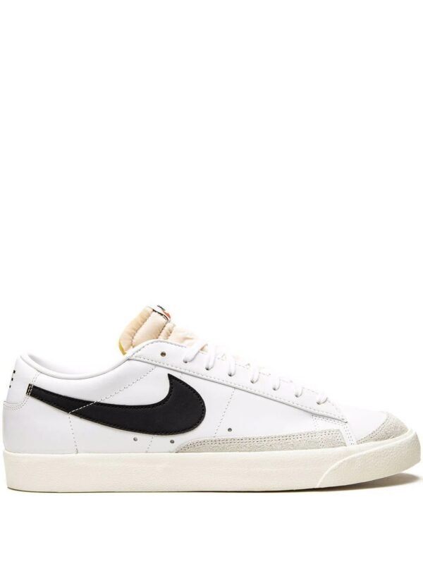17752348_37230902_1000.jpg Nike Blazer Low '77 Vintage low-top sneakers