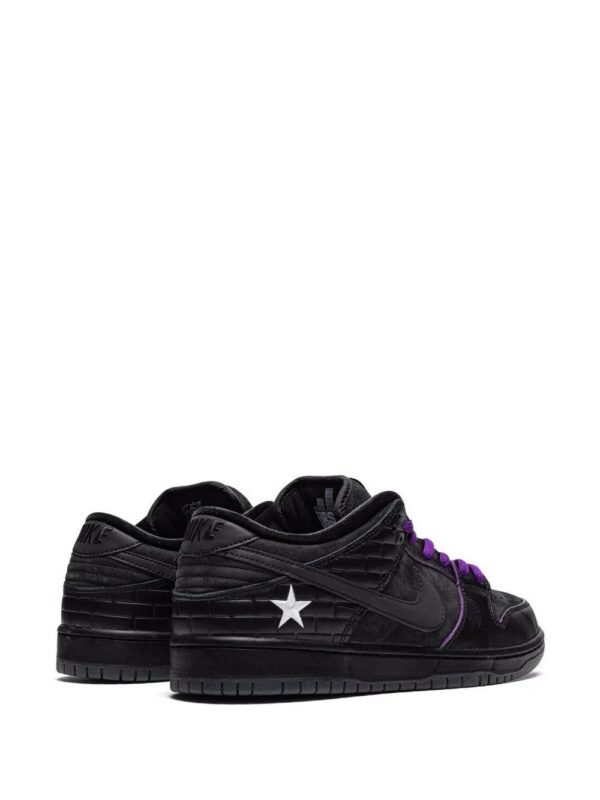 17770201_37377883_1000-1.jpg Nike x Familia Skateshop x First Avenue SB Dunk Low sneakers