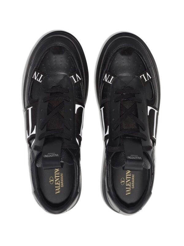 17784019_39478842_1000.jpg Valentino Garavani VL7N low-top sneakers