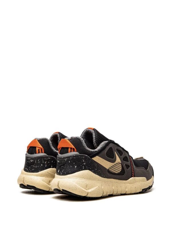 17784174_37405534_1000-1.jpg Nike Free Terra Vista low-top sneakers