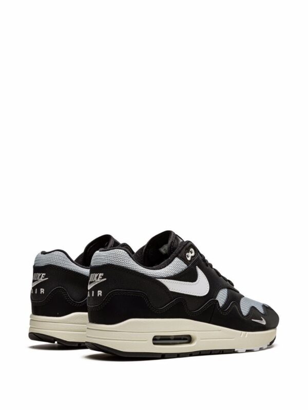 17844943_37562073_1000-1.jpg Nike x Patta Air Max 1 sneakers