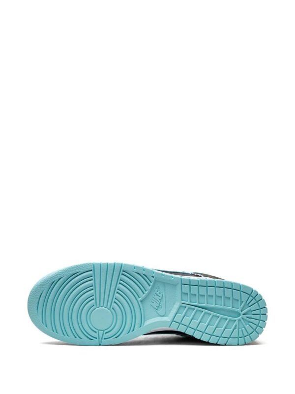 17885247_40478417_1000-1.jpg Nike Dunk Low "Barbershop" sneakers