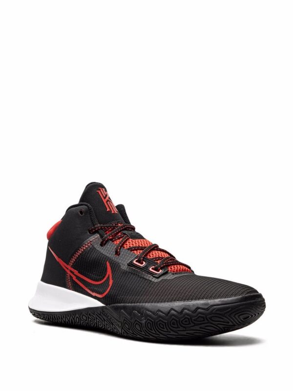 17920562_37820628_1000-1.jpg Nike Kyrie Flytrap IV sneakers