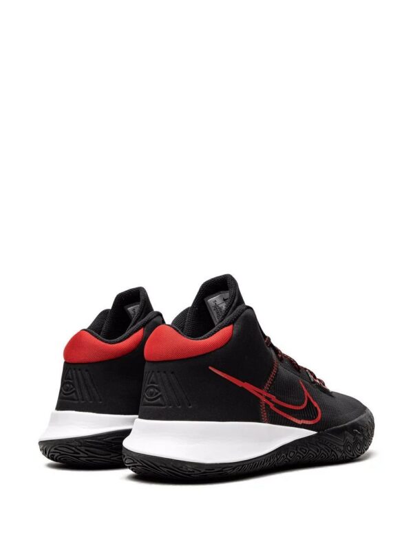 17920562_37820644_1000-1.jpg Nike Kyrie Flytrap IV sneakers