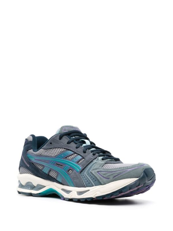 17923314_42468408_1000.jpg Asics Gel-Kayano low-top trainers