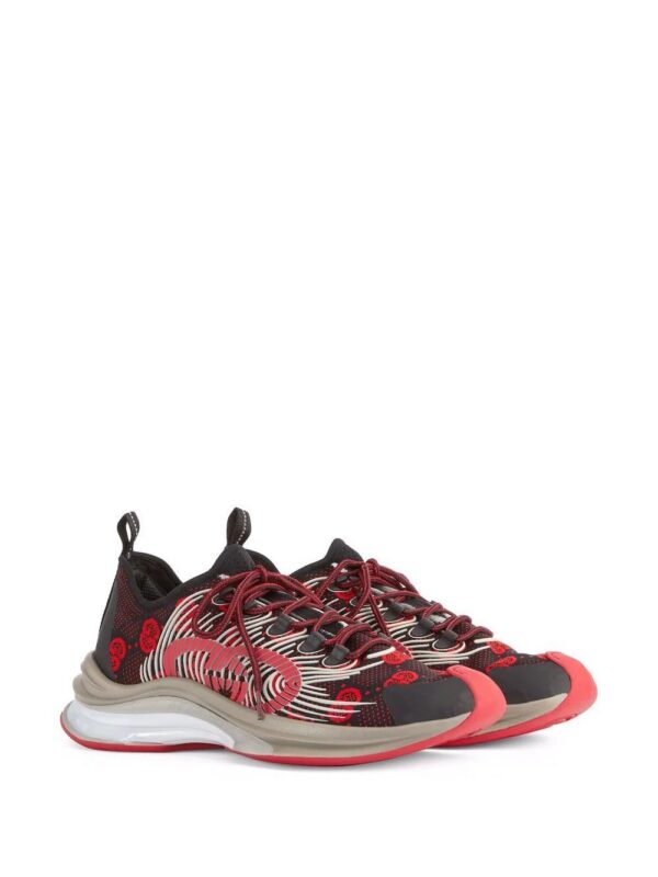 17944788_38022880_1000-1.jpg Gucci Gucci Run sneakers
