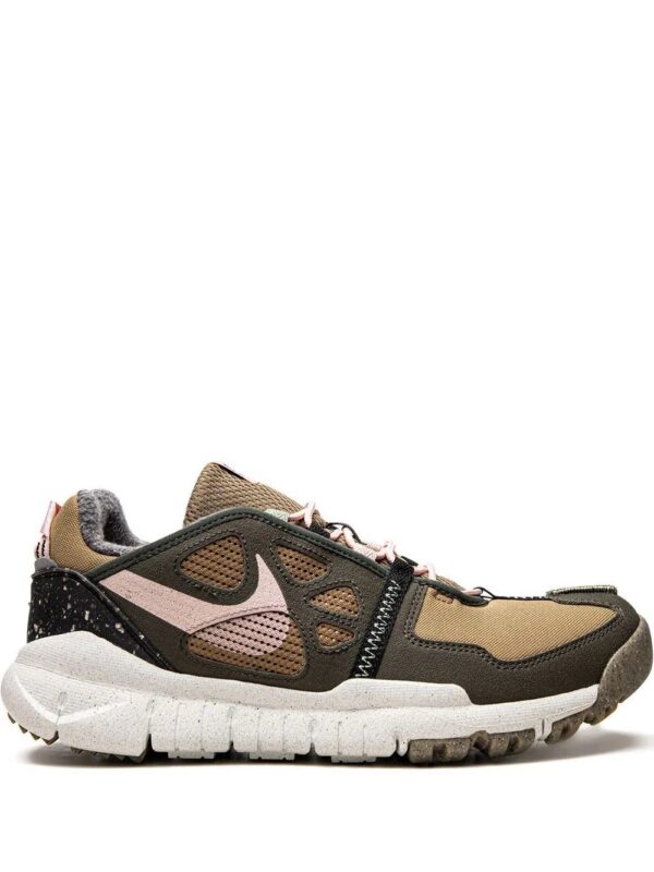 18053425_38200378_1000-1.jpg Nike Free Terra Vista low-top sneakers