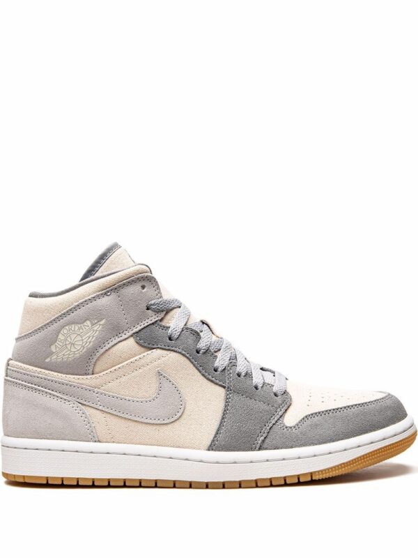 18093808_38460967_1000.jpg Jordan Air Jordan 1 Mid SE sneakers