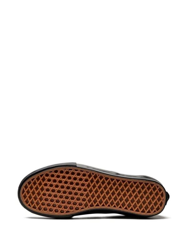 18254918_38986459_1000.jpg Vans Slip-On sneakers