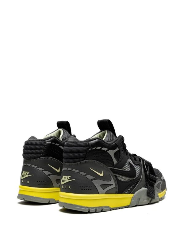 18264743_39700366_1000.jpg Nike Air Trainer 1 SP high-top sneakers