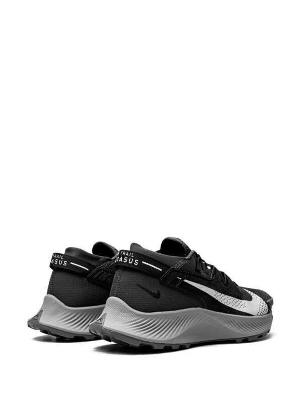 18267192_38991056_1000-1.jpg Nike Pegasus Trail 2 sneakers
