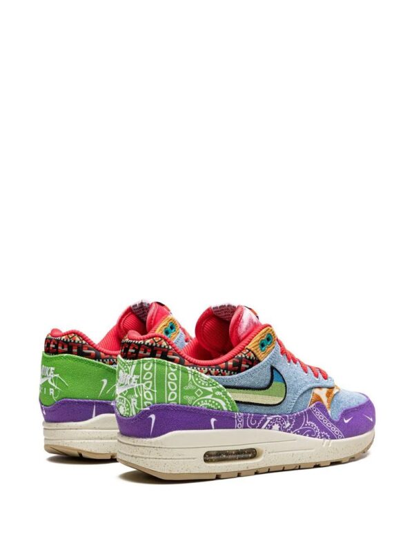18305076_39674883_1000-1.jpg Nike x Concepts Air Max 1 “Far Out” sneakers