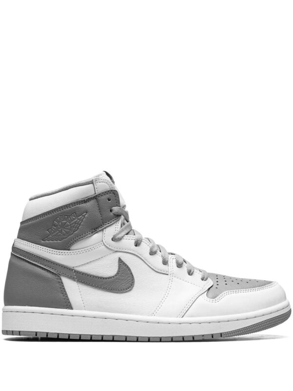 18322500_41511992_1000-1.jpg Jordan Air Jordan 1 High OG “Stealth” sneakers