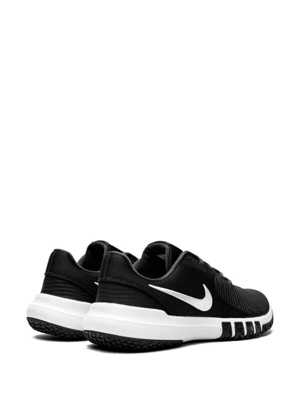 18337183_39439024_1000-1.jpg Nike Flex Control TR4 sneakers