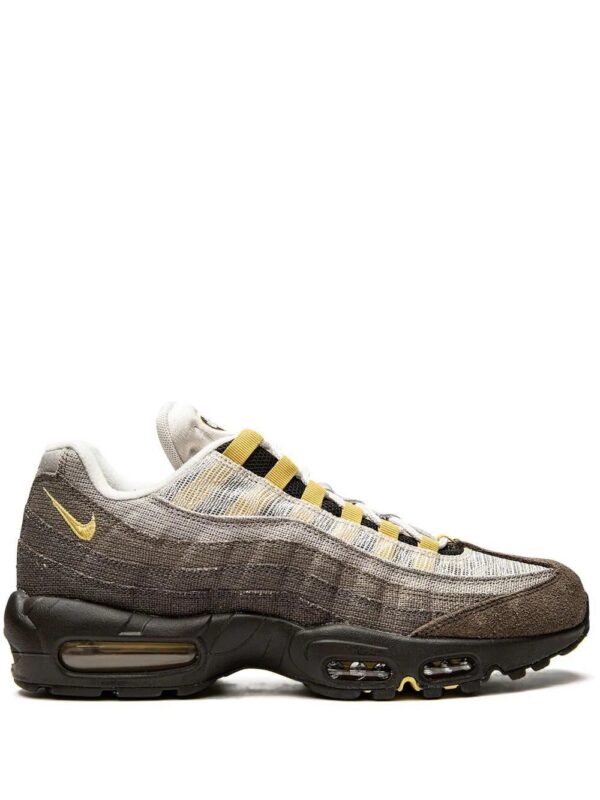 18350294_39243577_1000_c3b24a95-e3f4-47d8-8c7c-a77cae0cdf54.jpg Nike Air Max 95 NH sneakers