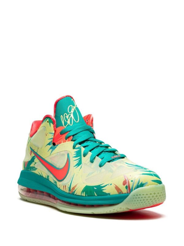 18357946_39324384_1000_7d908b60-ae28-4154-b949-2723b4833e4f-1.jpg Nike LeBron 9 Low sneakers