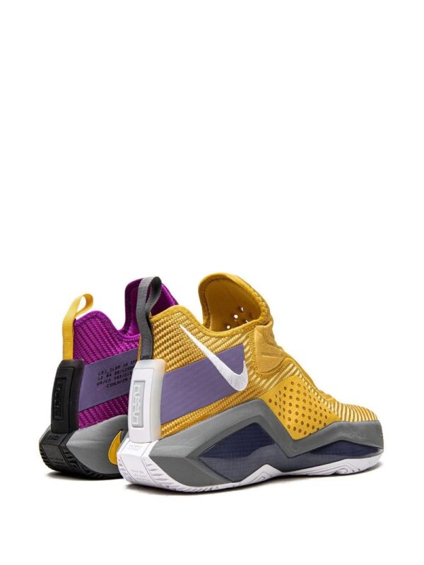 18364258_39778344_1000-1.jpg Nike Lebron Soldier XIV sneakers