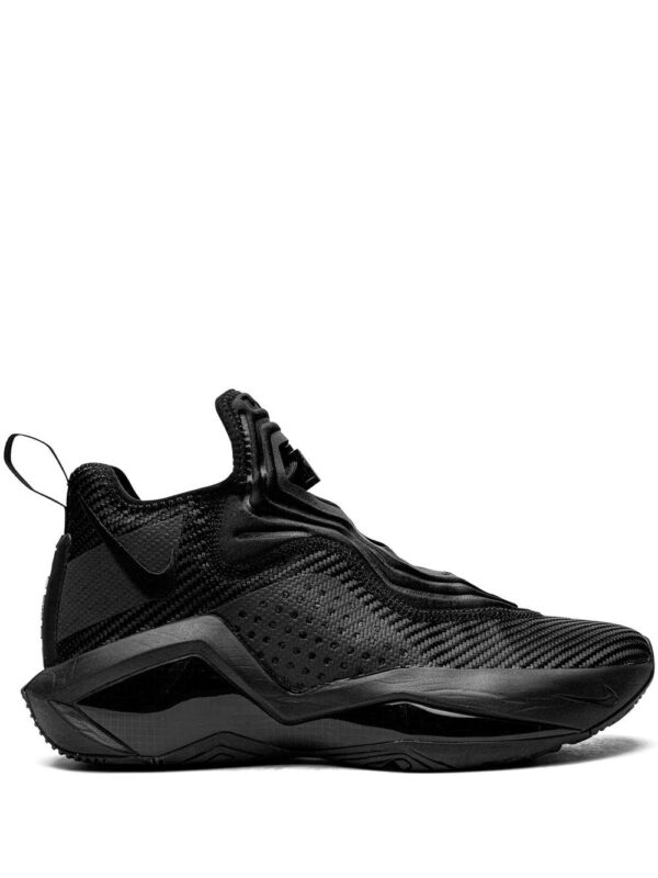 Nike  Lebron Soldier XIV sneakers