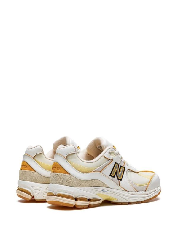 18374837_39324092_1000-1.jpg New Balance x Joe Freshgoods 2002R low-top sneakers