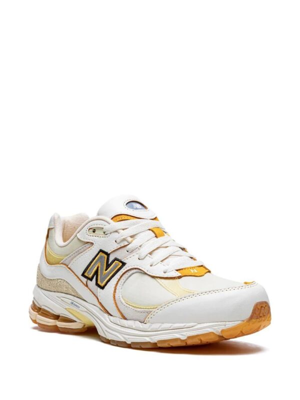 18374837_39324093_1000-1.jpg New Balance x Joe Freshgoods 2002R low-top sneakers