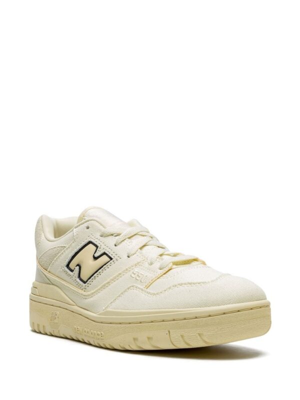 18375708_39447663_1000-1.jpg New Balance 550 low-top sneakers