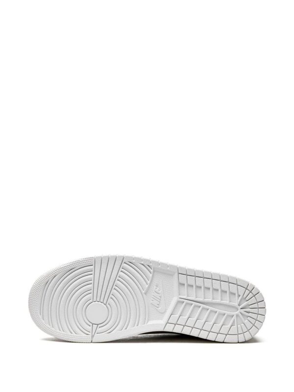 18389199_39464654_1000-1.jpg Jordan Air Jordan 1 Centre Court sneakers