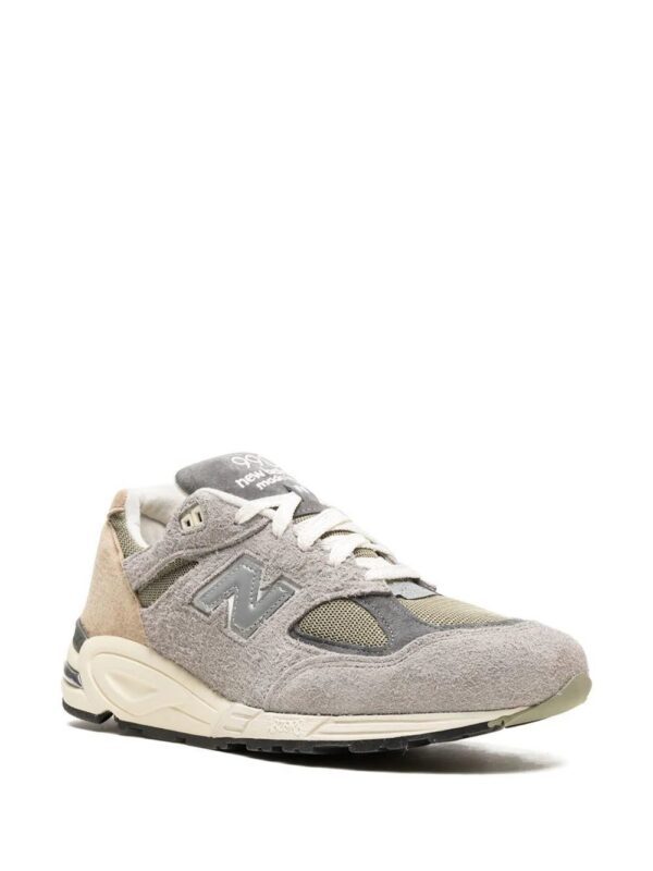 18439158_39579941_1000-1.jpg New Balance x Teddy Santis 990 V2 “Made in the USA” sneakers