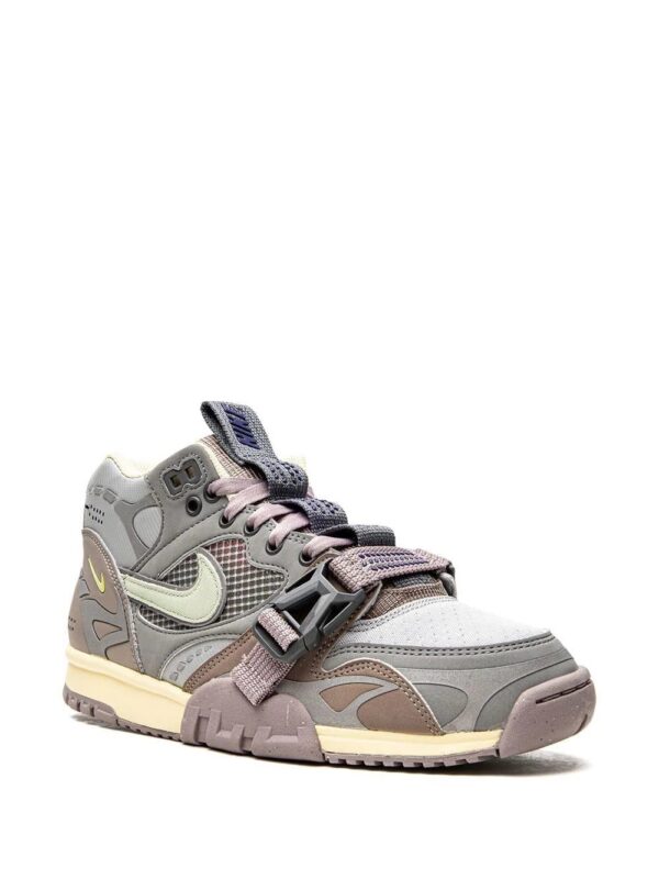 18449301_40060022_1000.jpg Nike Air Trainer 1 SP high-top sneakers
