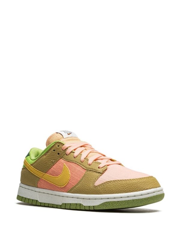 18519125_40226532_1000-1.jpg Nike Dunk Low "Sun Club" sneakers
