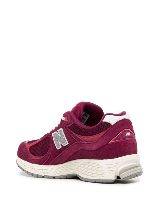 18538066_39985130_1000-1.jpg New Balance 2002R Protection Pack sneakers