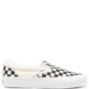 18576409_40098026_1000.jpg Vans Classic slip-on sneakers.