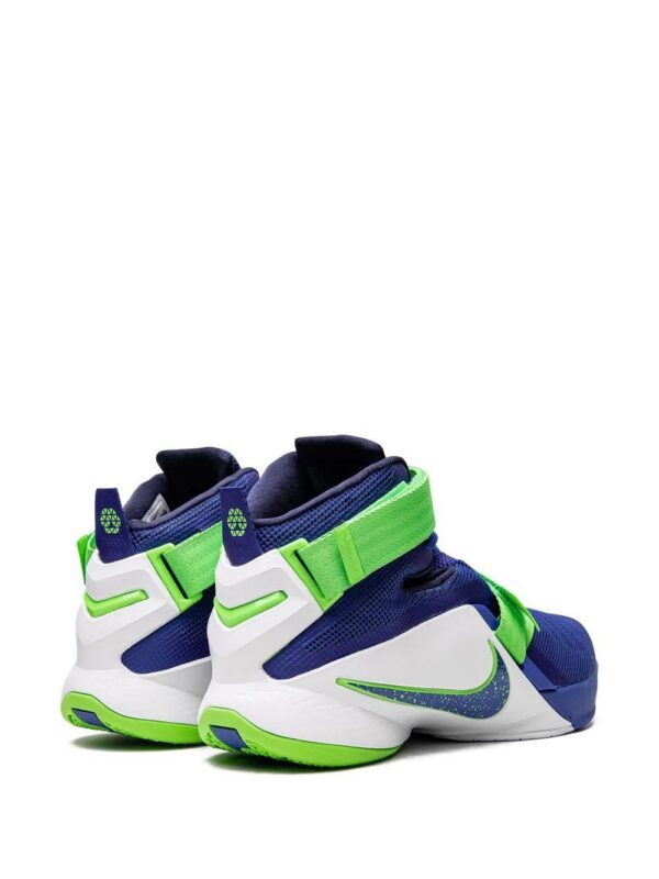 18626185_40426895_1000-1.jpg Nike Soldier 9 sneakers