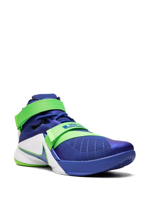 18626185_40429066_1000-1.jpg Nike Soldier 9 sneakers