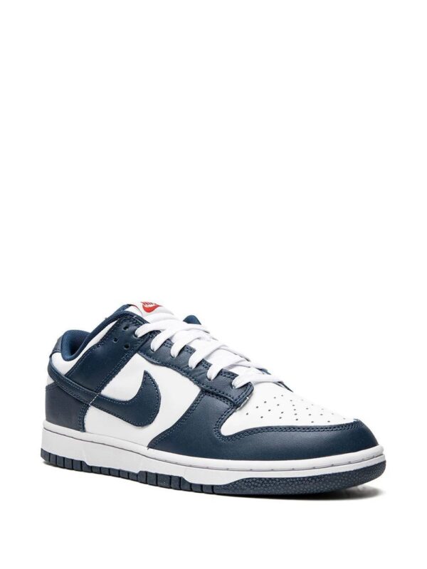 18639262_40528893_1000.jpg Nike Dunk Low Retro sneakers